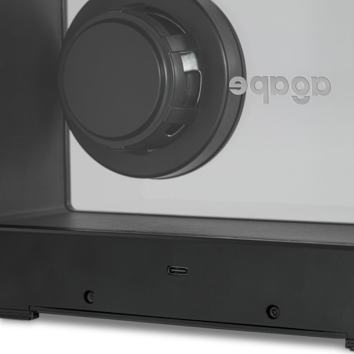 Lightriot Speaker